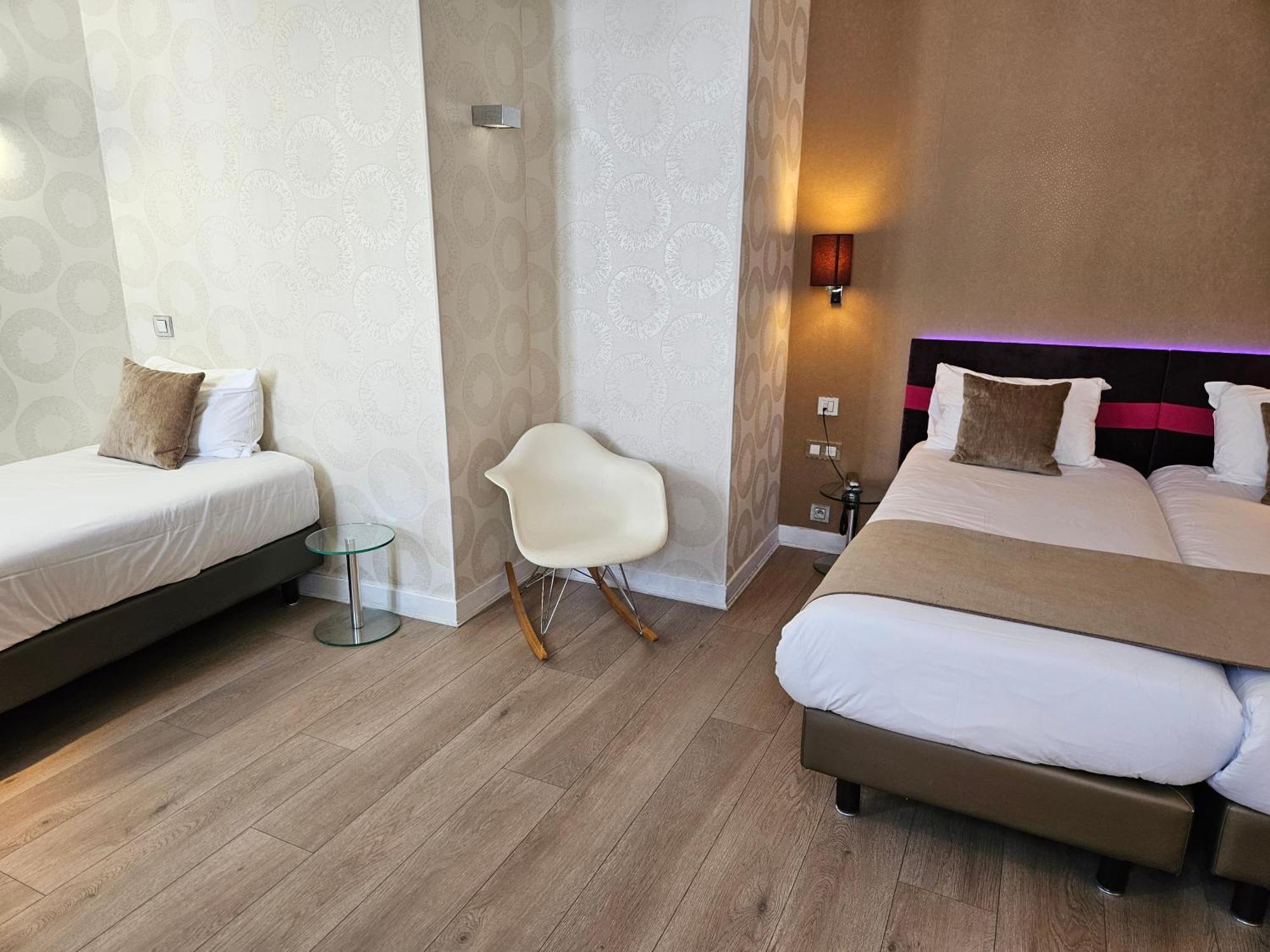 Atn Hotel Париж Экстерьер фото
